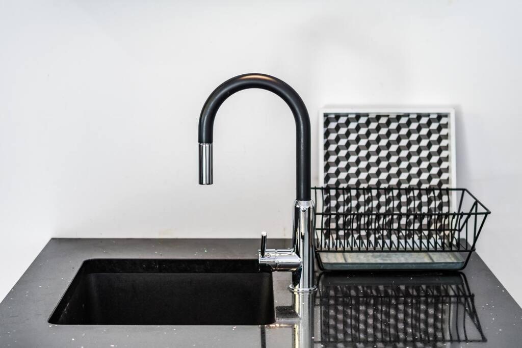 Luxury Apartment Martinis With Pool Split Luaran gambar